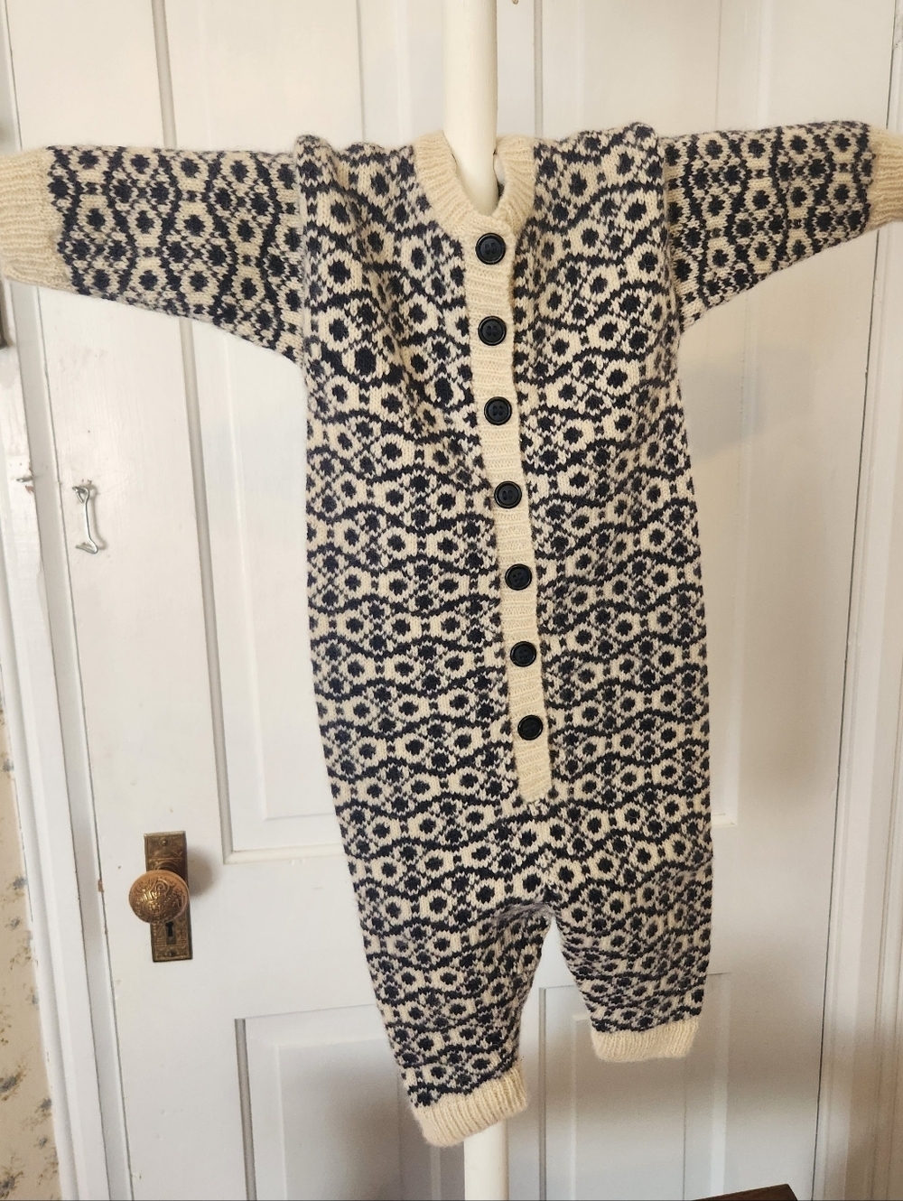 100% American Cashmere Cream & Navy Baby Onesie Pajamas 3-6 Mo